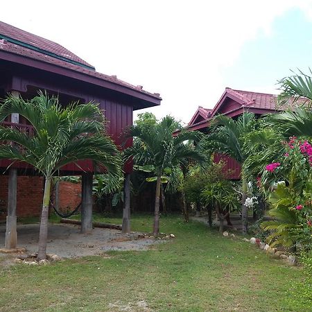 白马市 Khmer House Bungalow酒店 外观 照片