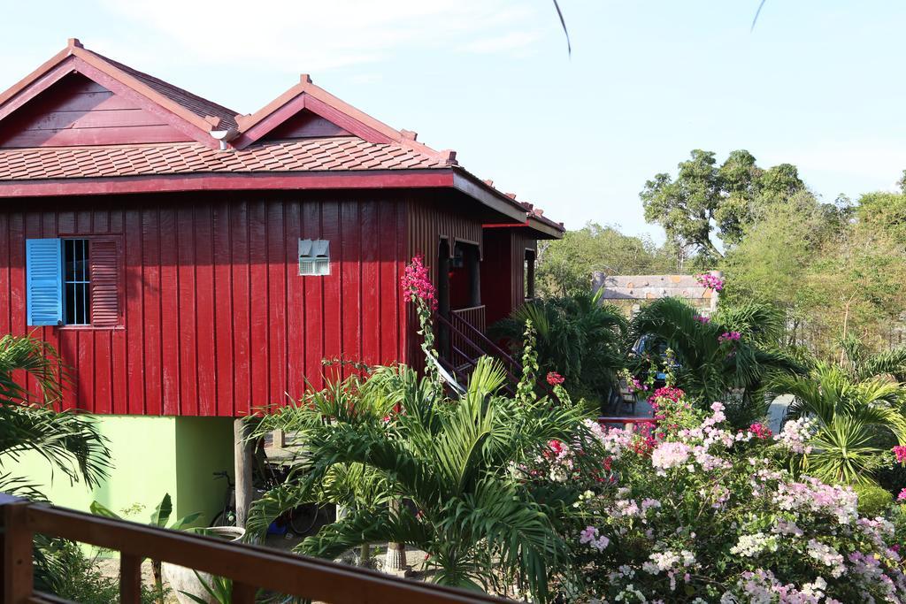 白马市 Khmer House Bungalow酒店 外观 照片