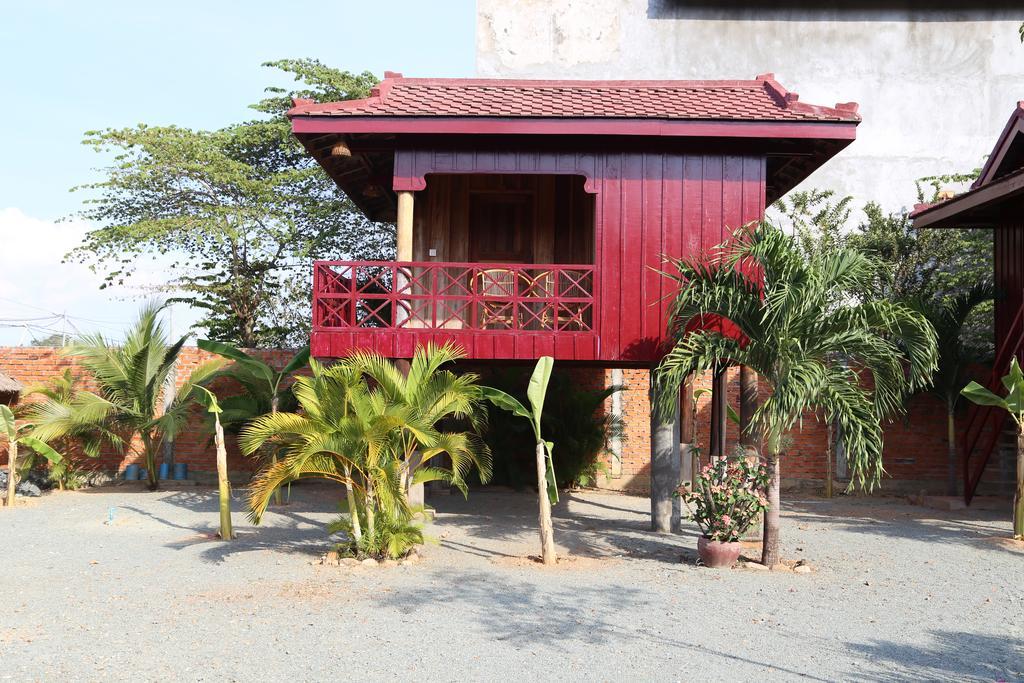 白马市 Khmer House Bungalow酒店 外观 照片