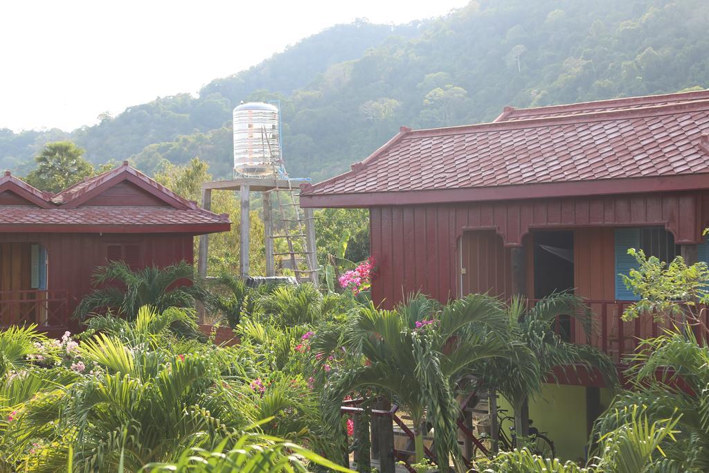 白马市 Khmer House Bungalow酒店 外观 照片