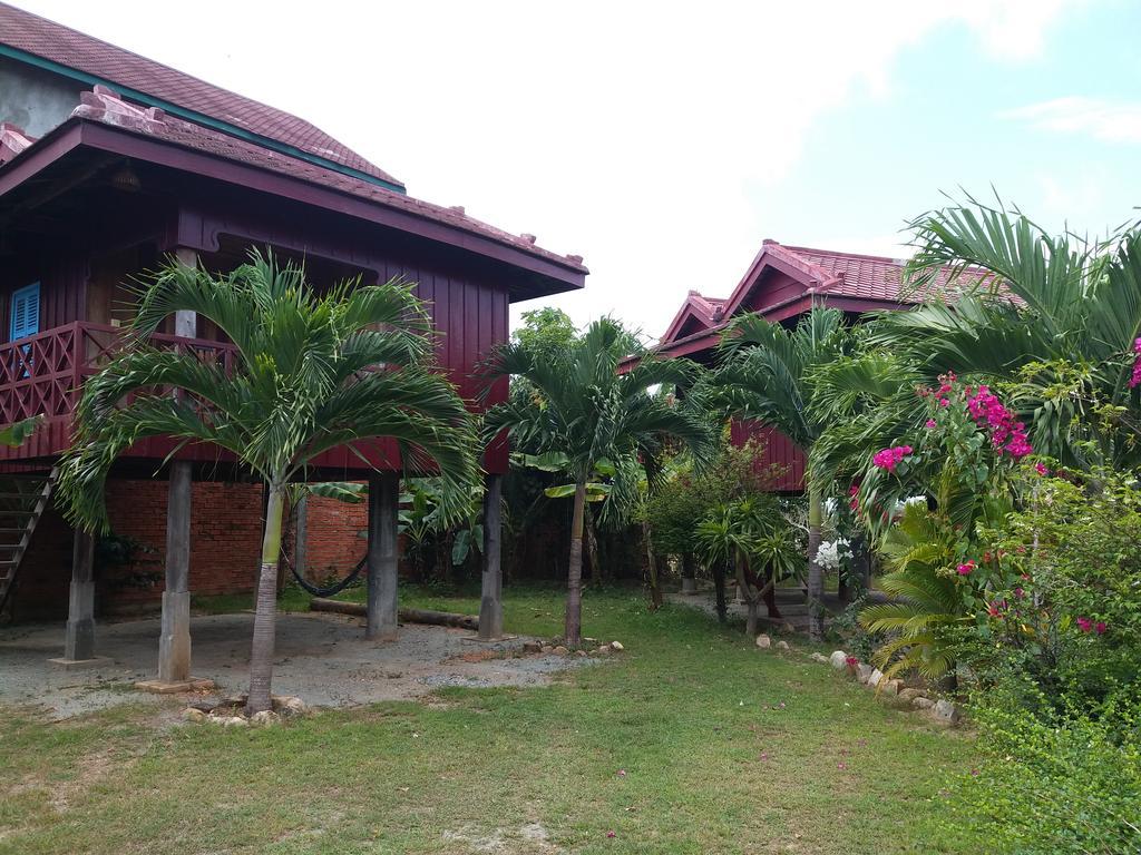 白马市 Khmer House Bungalow酒店 外观 照片